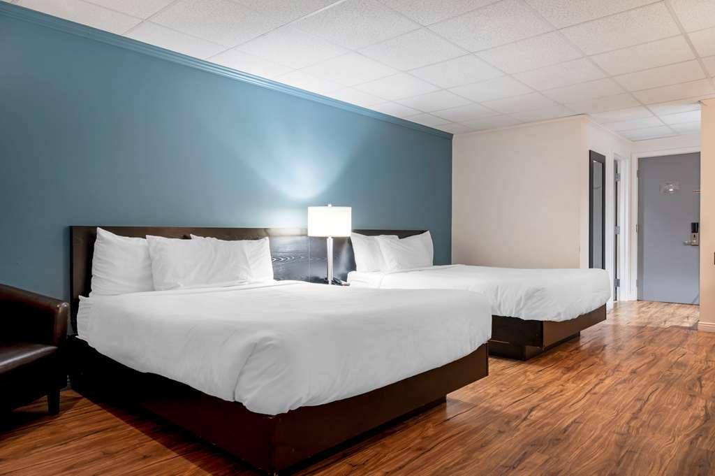 Econo Lodge Inn & Suites Montmagny Room photo